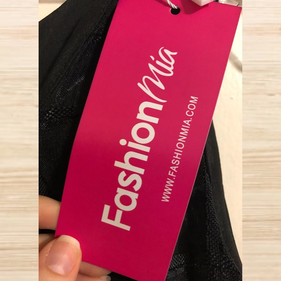 LOUMEIDISHA Black Lace Maxi Dress - Picture 6 of 7